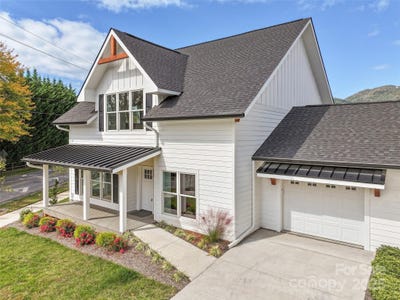 /international/us/11-riemar-lane-waynesville-nc-110102816220/