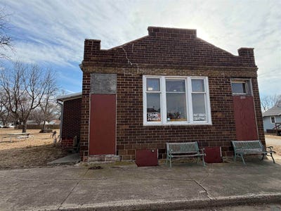 /international/us/200-union-st-westfield-ia-110105643132/