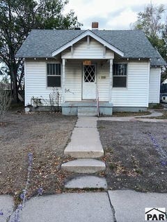 /international/us/911-veta-ave-pueblo-co-110120613438/