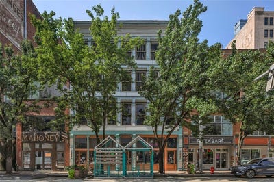 /international/us/951-liberty-ave-downtown-pgh-pa-110101126363/