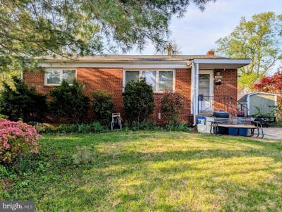 /international/us/10004-peterson-street-fairfax-va-110100628206/