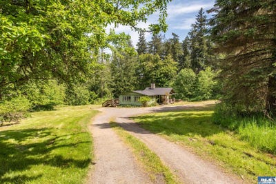 /international/us/210-gardiner-beach-road-sequim-wa-110108191696/
