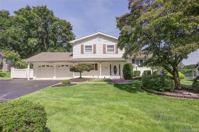 /international/us/133-kings-highway-hauppauge-ny-110110368688/