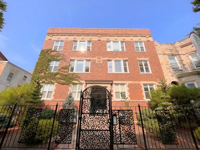 /international/us/4240-s-calumet-avenue-chicago-il-110108689761/