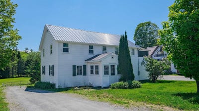 /international/us/818-main-street-cavendish-vt-110105285339/