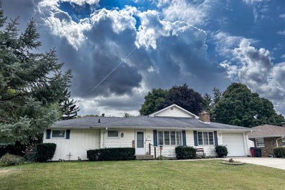 /international/us/523-barden-street-morrison-il-110103526475/