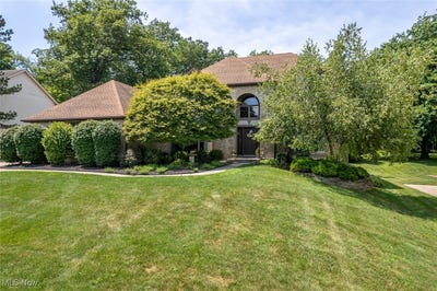 /international/us/10730-sherwood-trail-north-royalton-oh-110101263747/