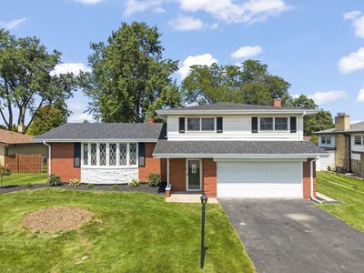 /international/us/6120-w-129th-street-palos-heights-il-110119686180/