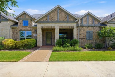 /international/us/1117-blue-bill-lane-arlington-tx-110108203775/
