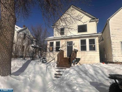 /international/us/612-adams-ave-eveleth-mn-110106365002/