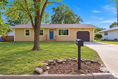 /international/us/2149-griffith-terrace-manhattan-ks-110120557229/