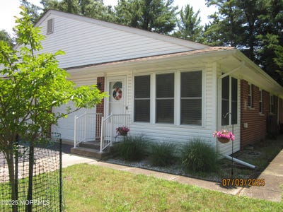 /international/us/15-b-wintergreen-lane-whiting-nj-110101076422/?lang=zh-cn