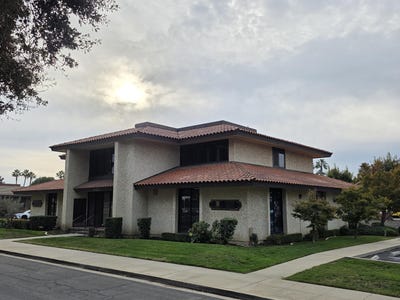 /international/us/5501-w-hillsdale-avenue-visalia-ca-110104451950/