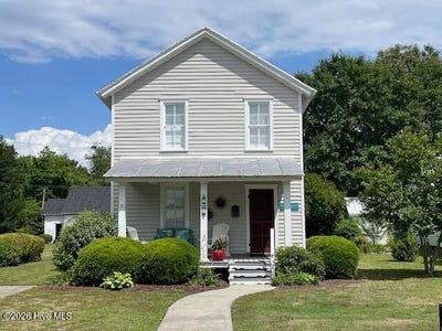 /international/us/707-mcmullan-avenue-edenton-nc-110105979716/