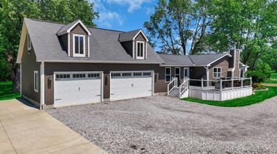 /international/us/10209-appleton-road-johnstown-oh-110108238159/
