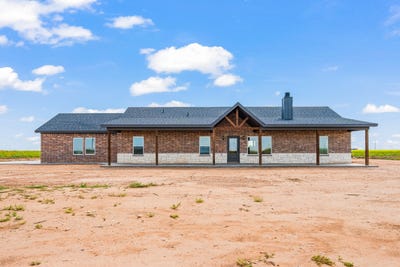 /international/us/3320-e-county-road-5300-lubbock-tx-110110268389/
