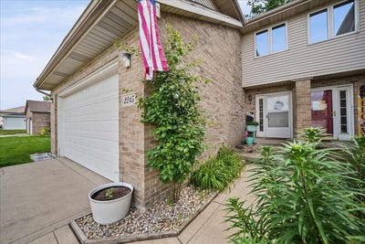 /international/us/2215-texas-street-chesterton-in-110108850734/