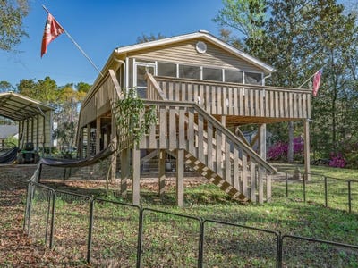 /international/us/95-mackery-woods-landing-road-sopchoppy-fl-110106322885/