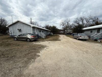 /international/us/217-2nd-street-cross-plains-tx-110104268607/