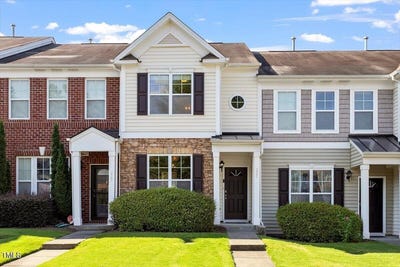 /international/us/100-stratford-lakes-drive-durham-nc-110101195991/