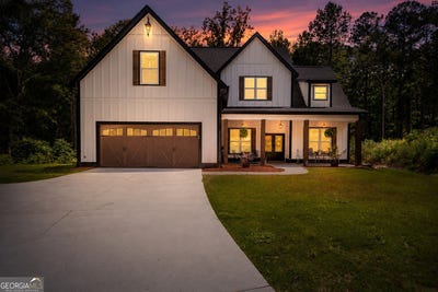 /international/us/181-s-chattahoochee-drive-hogansville-ga-110106814917/