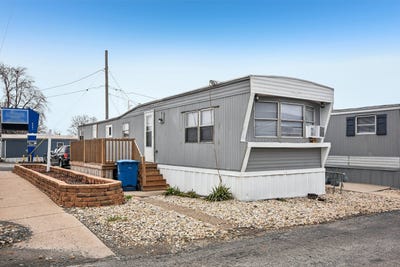 /international/us/9001-s-cicero-avenue-s-oak-lawn-il-110107344440/