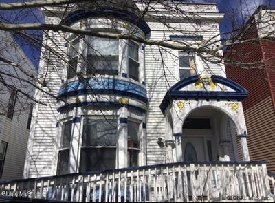 /international/us/131-6th-avenue-troy-ny-110108451098/