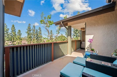 /international/us/2512-e-willow-street-signal-hill-ca-110107802496/