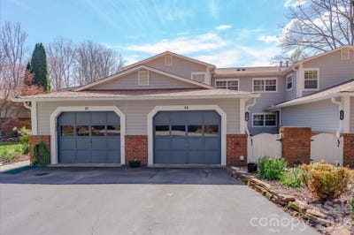 /international/us/116-lakeview-court-brevard-nc-110106695727/