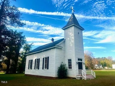 /international/us/108-us-highway-15-oxford-nc-110095875788/