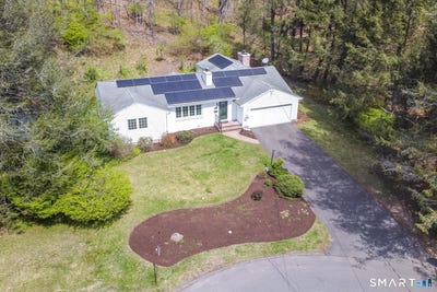/international/us/200-chipman-drive-cheshire-ct-110107629505/