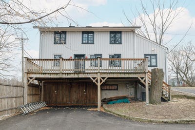 /international/us/2404-ridge-avenue-evanston-il-110107314828/