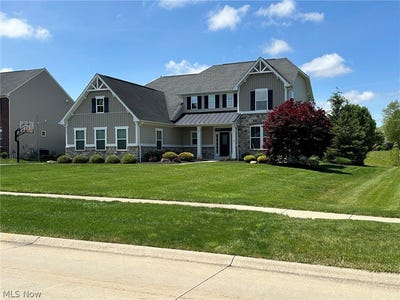 /international/us/2556-palmer-lane-avon-oh-110108535590/