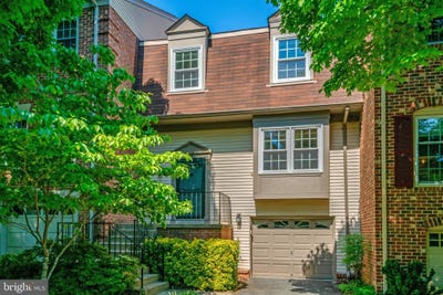 /international/us/3688-yorktown-village-pass-annandale-va-110108658424/