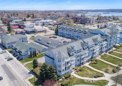 /international/us/300-s-rath-avenue-ludington-mi-110109031472/