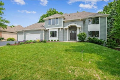/international/us/9535-olympia-drive-eden-prairie-mn-110099983790/