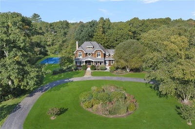 /international/us/357-congdon-drive-south-kingstown-ri-110120119462/