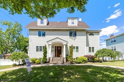 /international/us/15-e-pierrepont-ave-rutherford-boro-nj-110119968022/