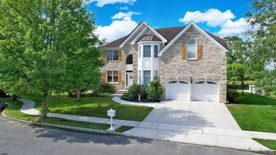 /international/us/66-monet-dr-mays-landing-nj-110101102594/