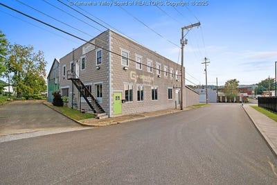 /international/us/1500-hansford-street-charleston-wv-110101658349/