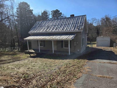 /international/us/306-s-randolph-avenue-landrum-sc-110105367419/