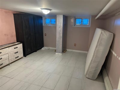 /international/us/177-18-106th-avenue-jamaica-ny-110096104760/
