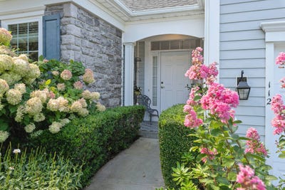/international/us/112-ashley-drive-westhampton-ny-110102445595/