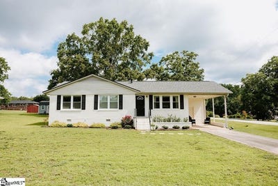 /international/us/2-polly-street-honea-path-sc-110108687839/
