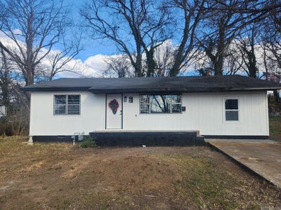 /international/us/685-s-9th-street-batesville-ar-110104938072/