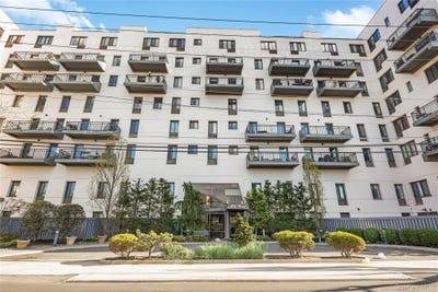 /international/us/100-w-broadway-long-beach-ny-110108354217/