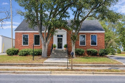 /international/us/319-washington-street-barnwell-sc-110106034418/