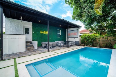 /international/us/1114-sw-11th-ave-miami-fl-110098244867/