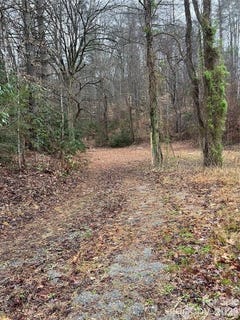 /international/us/5924-adako-road-lenoir-nc-110108254780/