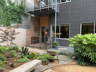 /international/us/130-hunt-street-durham-nc-110107340929/